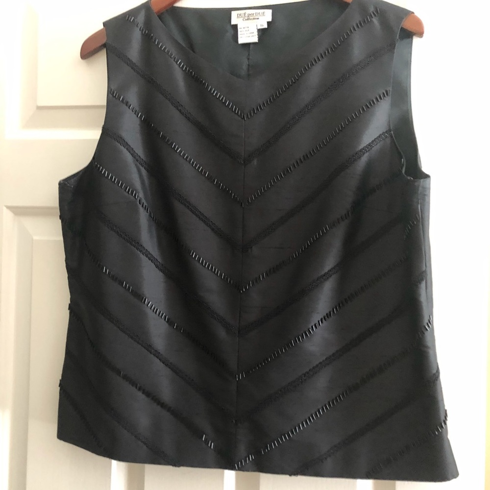 DUE PER DUE Black Silk Beaded Shell